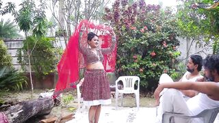 TWO MALIK HARDCORE OUTDOOR SEX WITH DESI LADY SERVENT WHEN SHE WAS ALONE AT HOME FULL MOVIE ( HINDI AUDIO ) OUTDOOR SEX