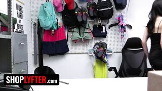 Shoplyfter – Sexy Teen Confronted By LP Officer After Sneaking Out Without Paying