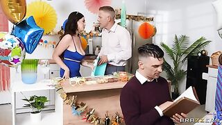 Chloe Surreal – Sneaky Smash at the Birthday Bash (1)