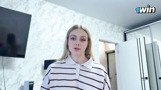 A Stranger was Divorced for Sex by Offering a new Iphone – Arisha Mills