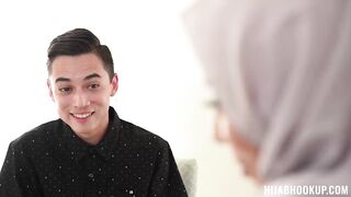 HijabHookup – Malina Melendez (The Lost Phone)